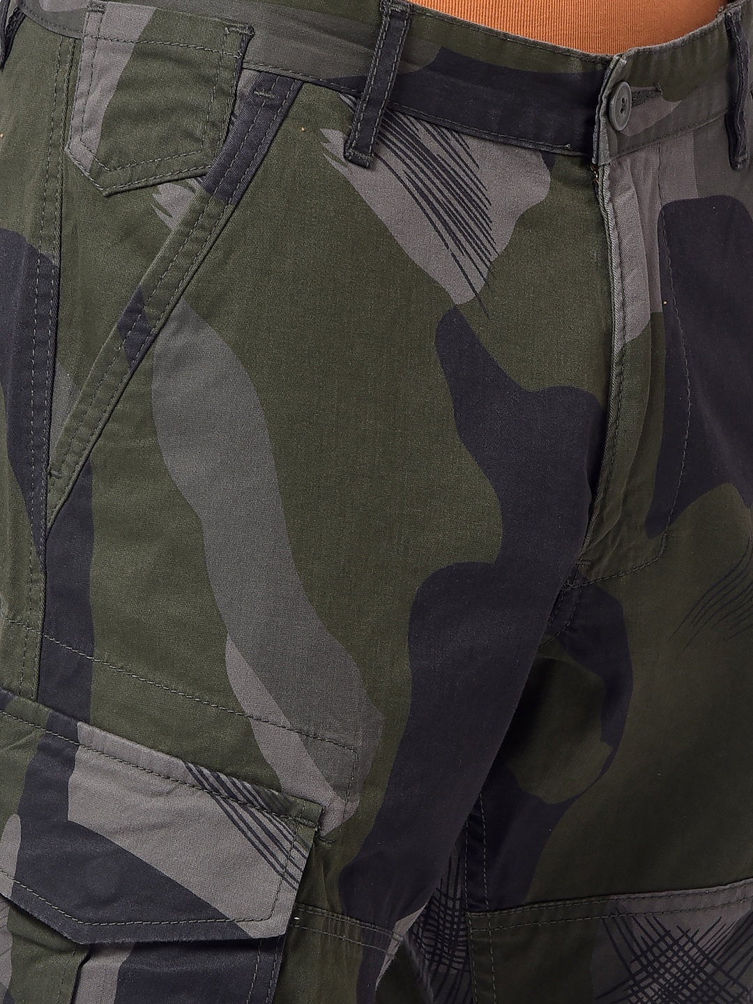 Numero Uno Men Camouflage Regular Fit Cargo Pants